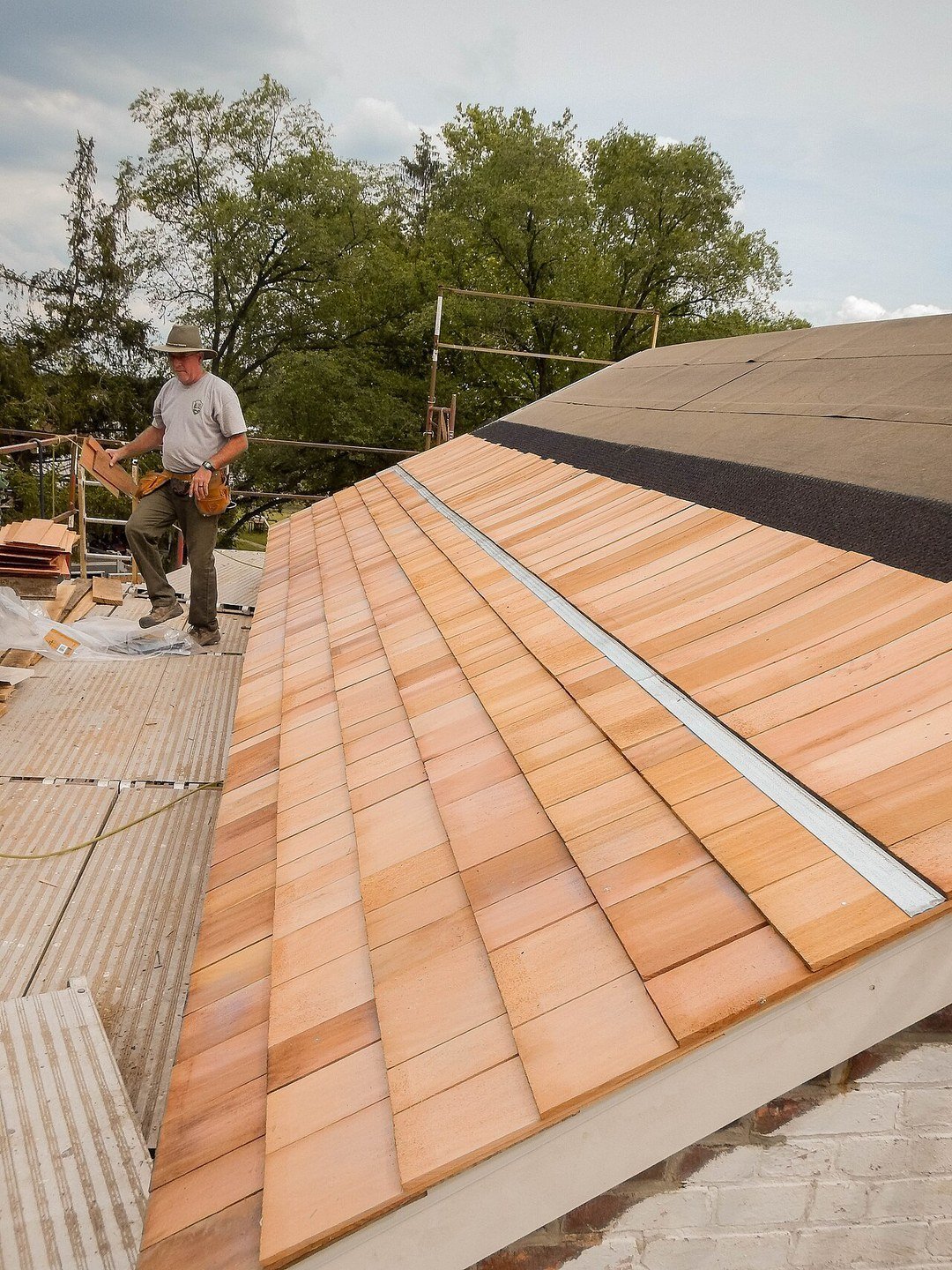 Détail ou travaux de couverture — photographie d’illustration